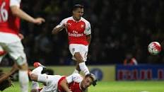 Ozil doesn't take Alexis's goal sitting down. (Jan Kruger/Getty images)